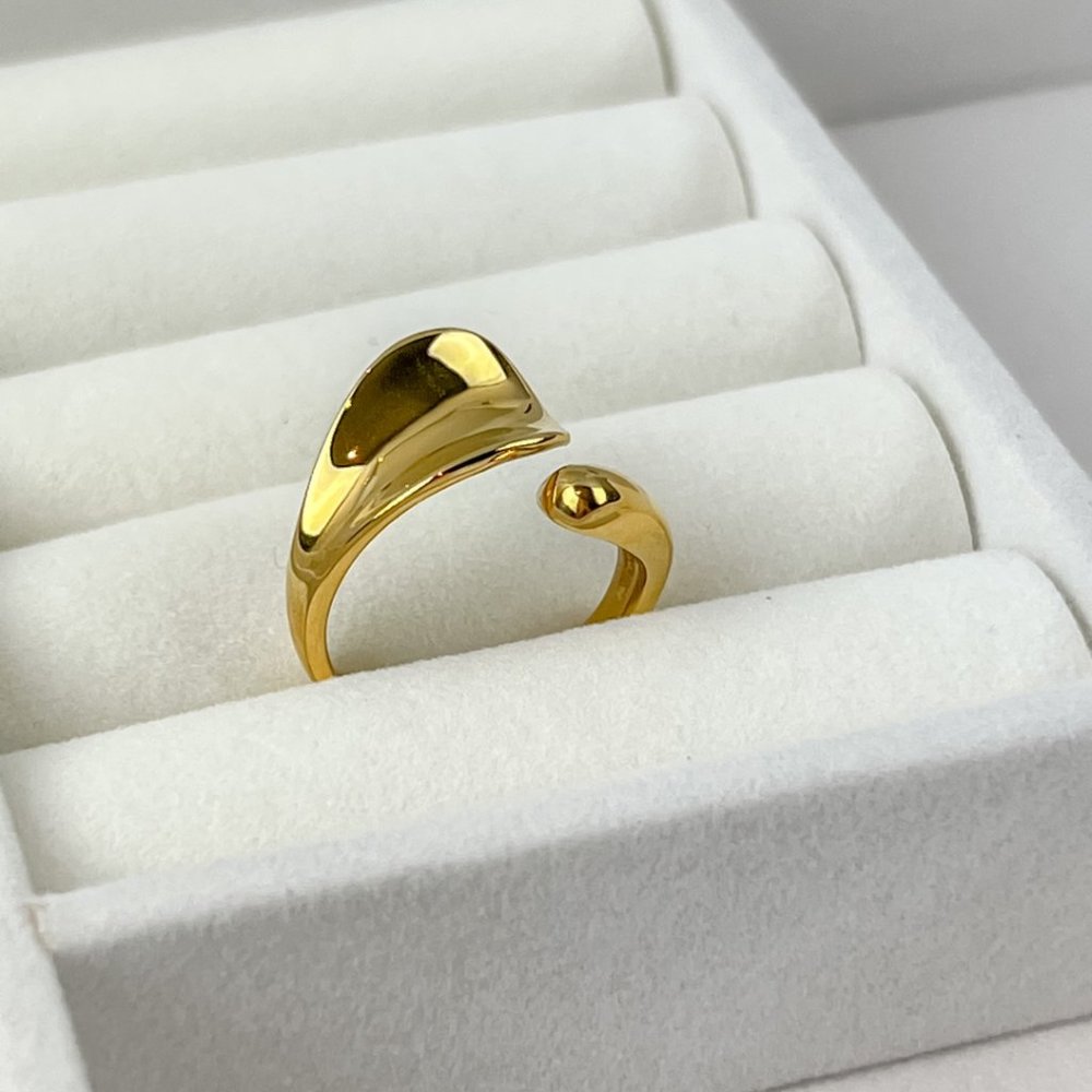 Gold Plated Geometric Ring Gold Chunky Ring Size 7 - Picture 2 of 11